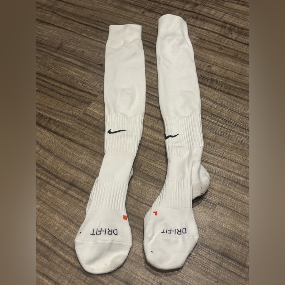 Nike Dri Fit Knee High Athletic Socks Men’s Large White Used